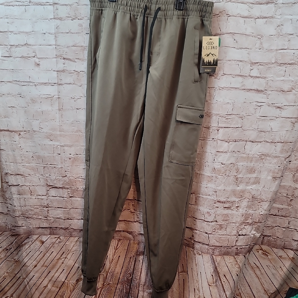 leg3nd athletic Brown  men's Joggers Small nwt new
